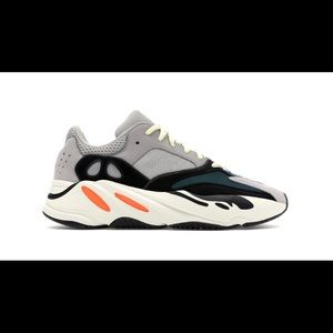 YEEZY wave runners size 9.5 brand new